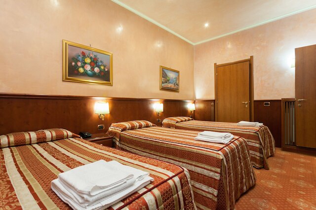 ホテル フィオレッラ ミラノ