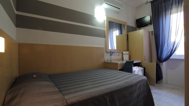 ホテル ラ スカレッタ