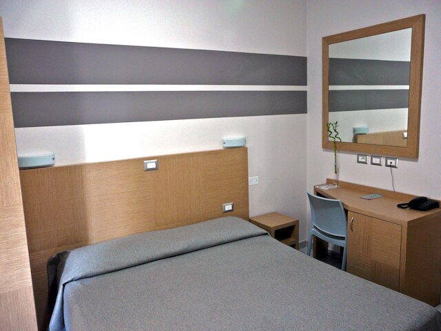 ホテル ラ スカレッタ