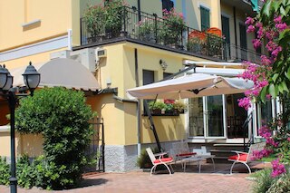 チャーリー ホテル