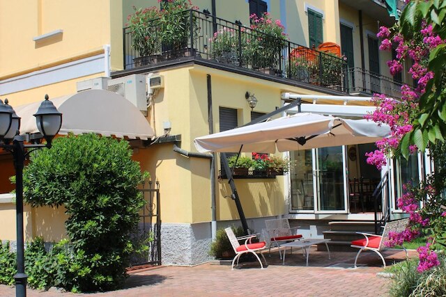 チャーリー ホテル