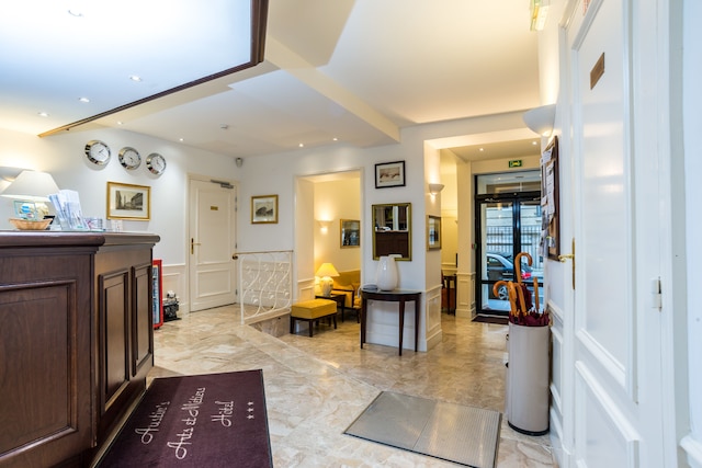 オースティンズ アール エ メティエ ホテル