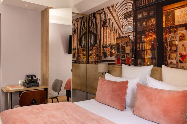 ミッドナイト ホテル パリ