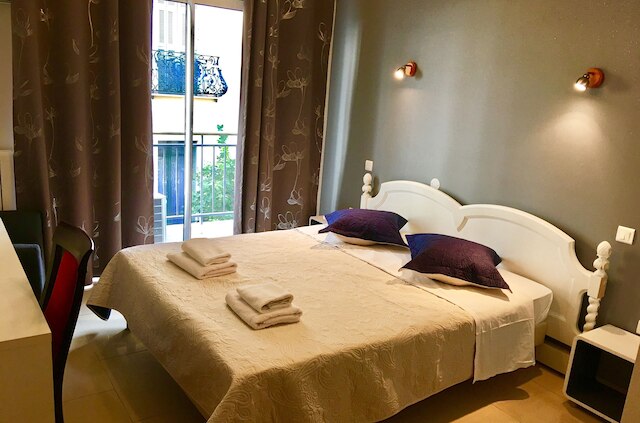 ホテル ジョージズ