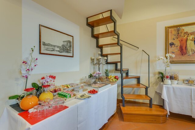 ロカンダ デイ グェルフィ