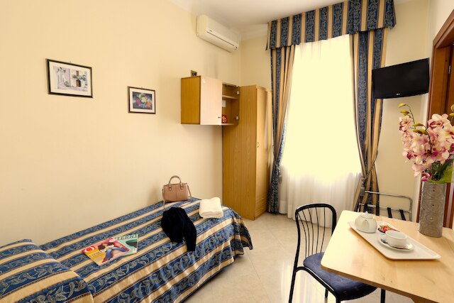 ホテル ロレート