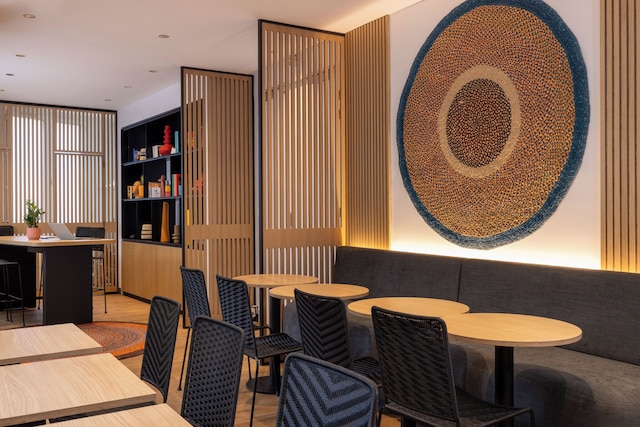 コーナー レピュブリック