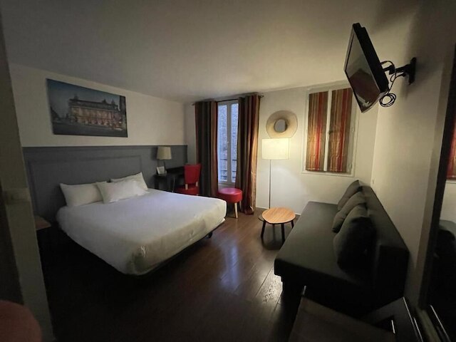 オテル リトル レジーナ