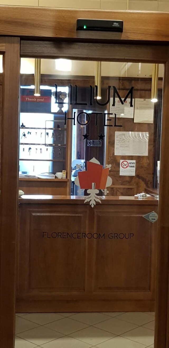 フローレンス ルーム