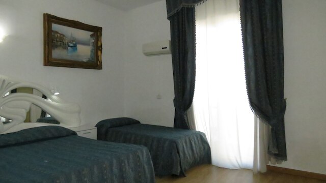 ホテル ショパン