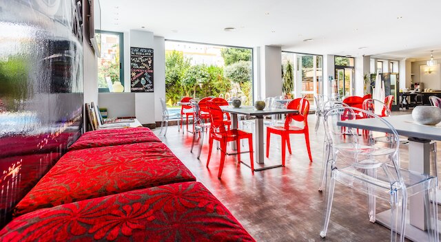 ホテル AACR モンテオリボス