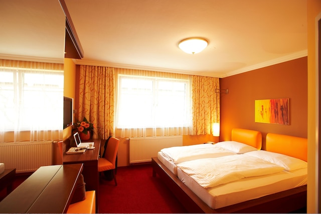 ダス グリューネ ホテル ツァ ポスト