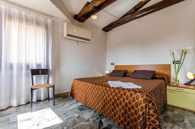 ベニス アパートメンツ