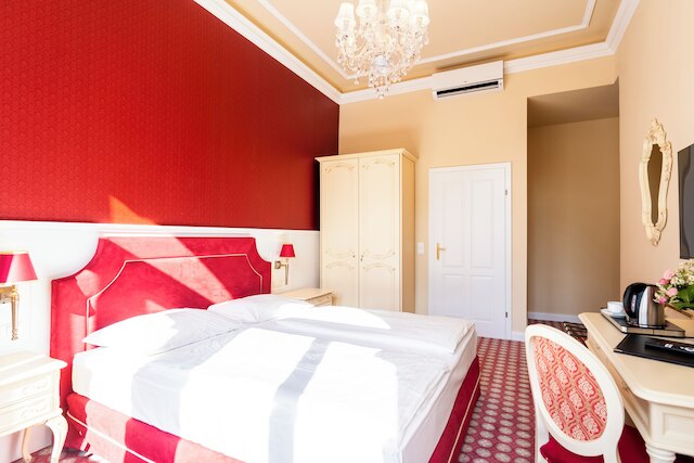 アヴィアーノ ブティックホテル