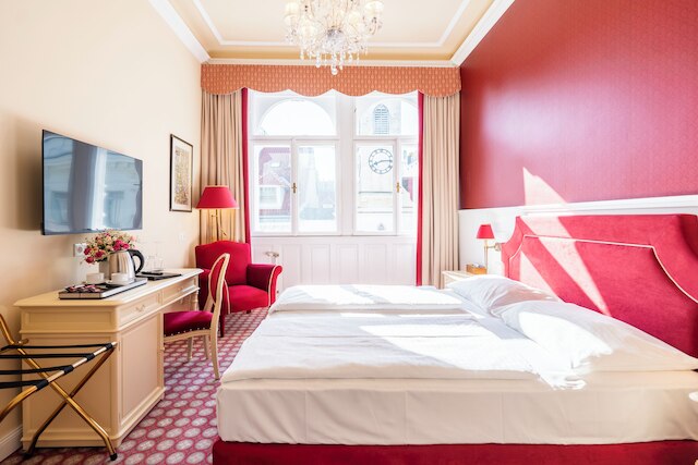 アヴィアーノ ブティックホテル