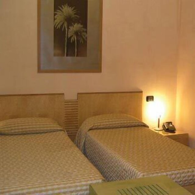 ホテル クラーレン