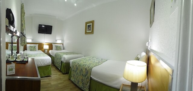 ファルコン ホテル