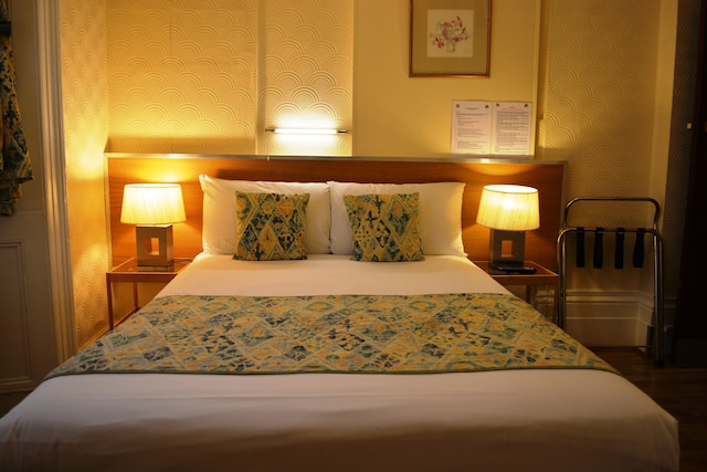 ファルコン ホテル