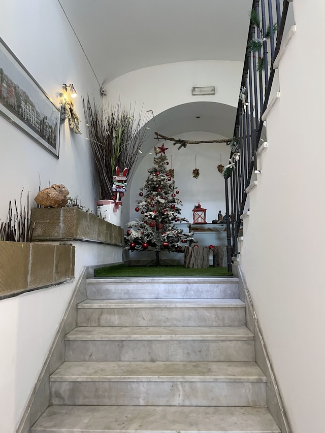 コスタンティナポリ 27