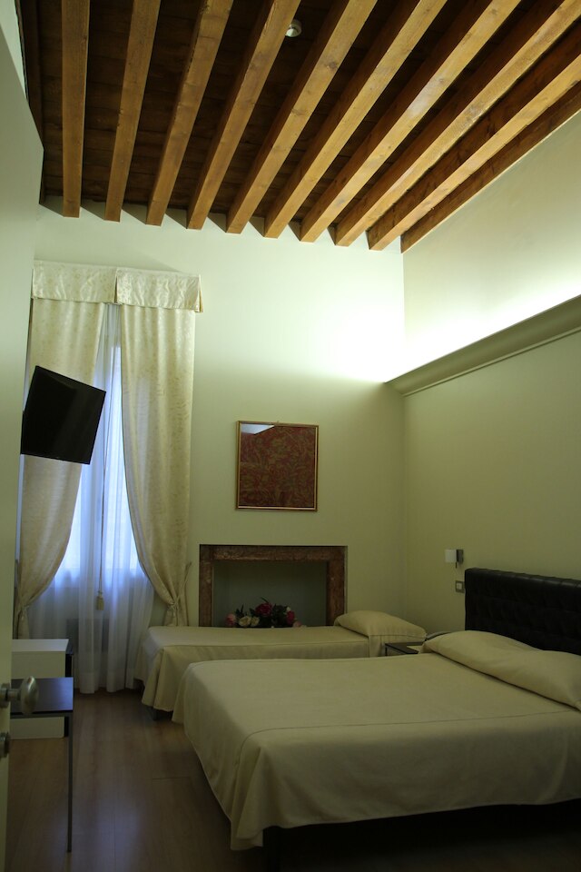 ホテル ティエポロ