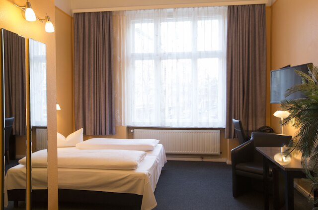 ホテル アム ヘルマンプラッツ