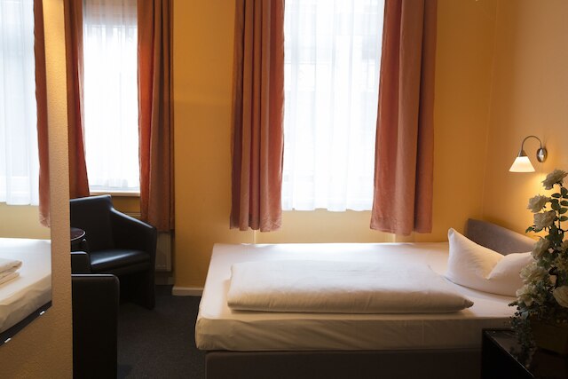 ホテル アム ヘルマンプラッツ