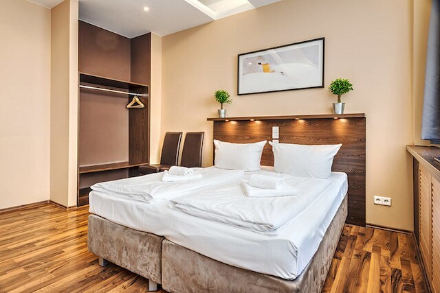 アークトゥア シティ ホテル