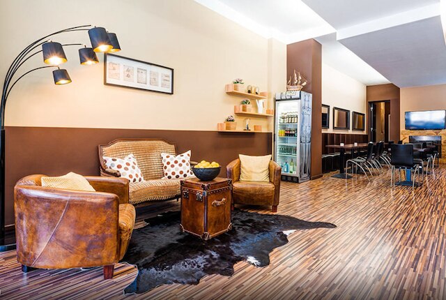 アークトゥア シティ ホテル