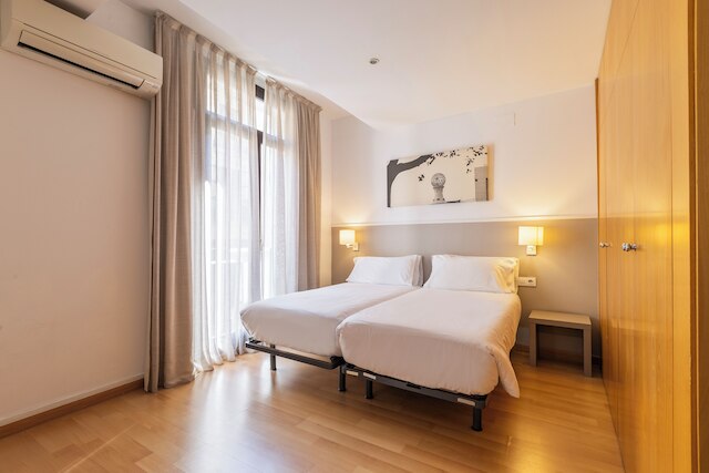 アスパシオス プラザ レアル アパートメンツ