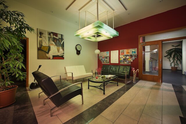 レジデンス エミー