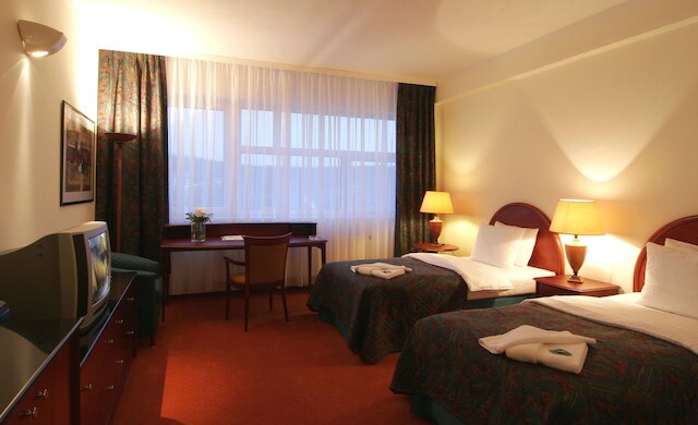 レジデンス エミー