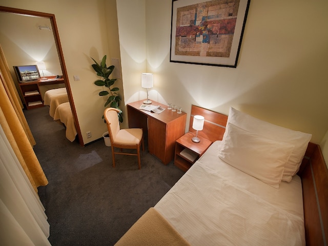 レジデンス エミー