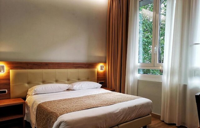 CSI グループ - ホテル セントラル ステーション