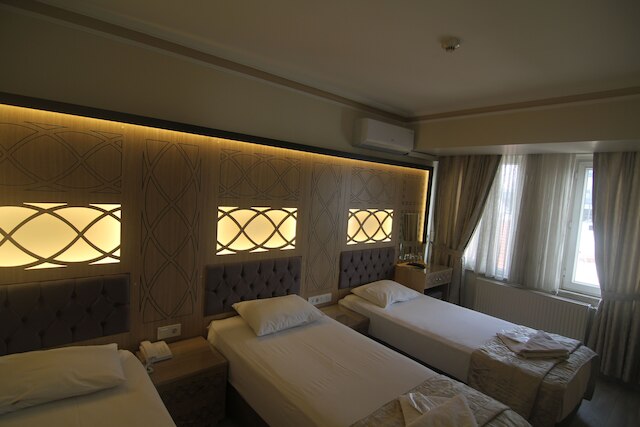 ホテル グランド リザ