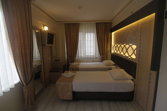 ホテル グランド リザ