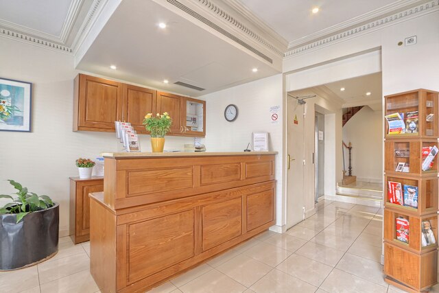 121 パリス ホテル