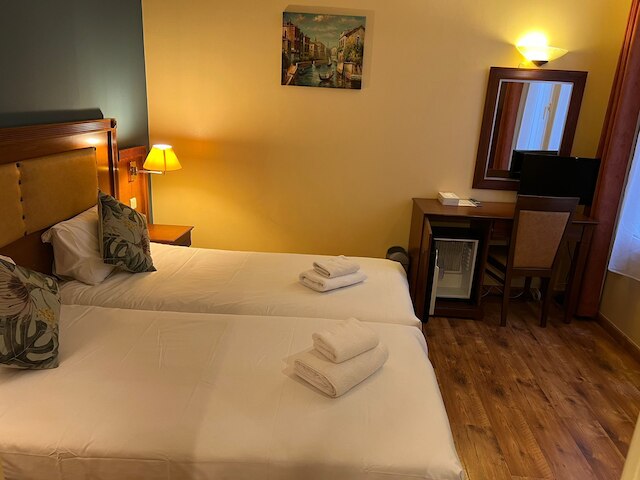 121 パリス ホテル