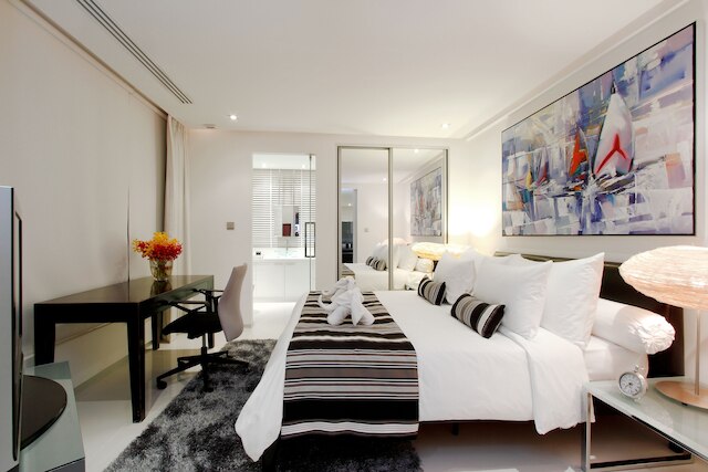 BYD ロフツ ブティックホテル & サービスアパートメント - パトンビーチ、プーケット