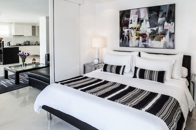 BYD ロフツ ブティックホテル & サービスアパートメント - パトンビーチ、プーケット