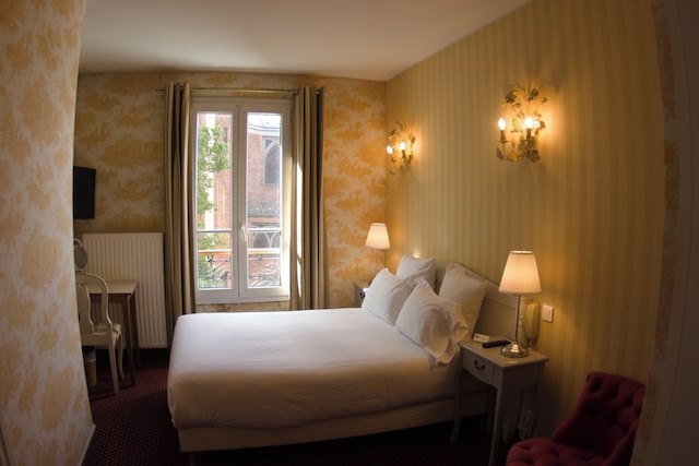 ホテル リジェンズ モンマルトル