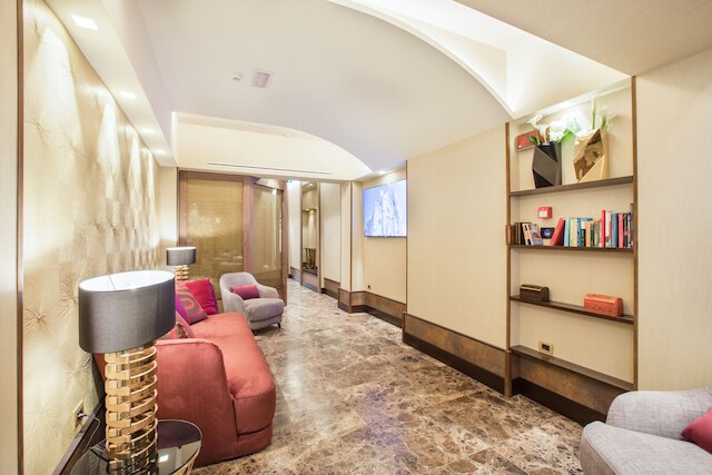 ソロ エクスペリエンス ホテル