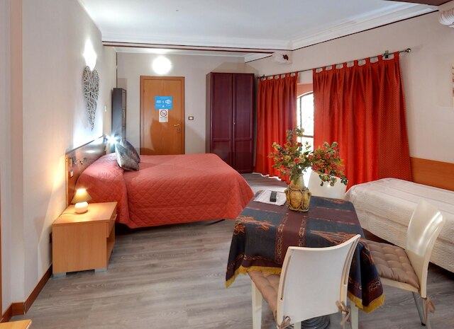 ホステル アガタ