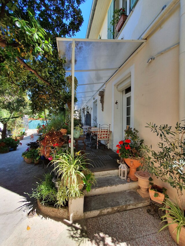 ロジ ホテル ヴィラ ヴィクトリーヌ