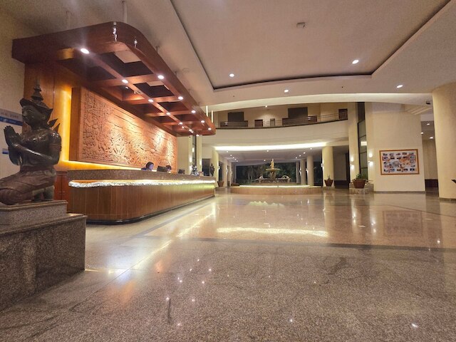 ルーイ パレス ホテル