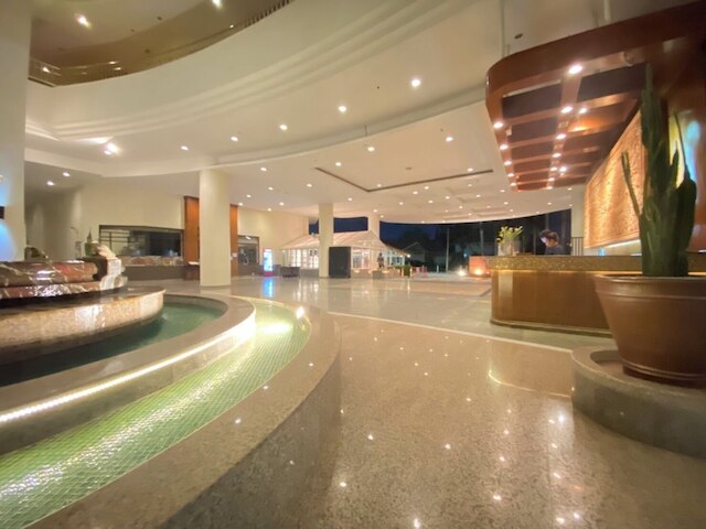 ルーイ パレス ホテル