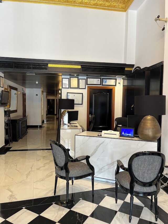 アドリアーノ ホテル ブティック セビリア