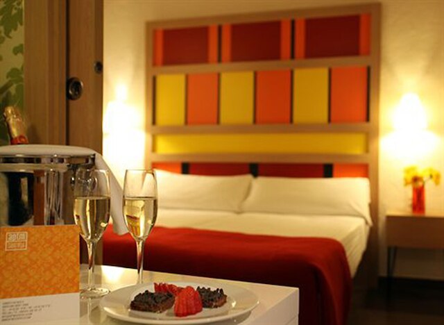 アパートメンツ シウタート ヴェラ