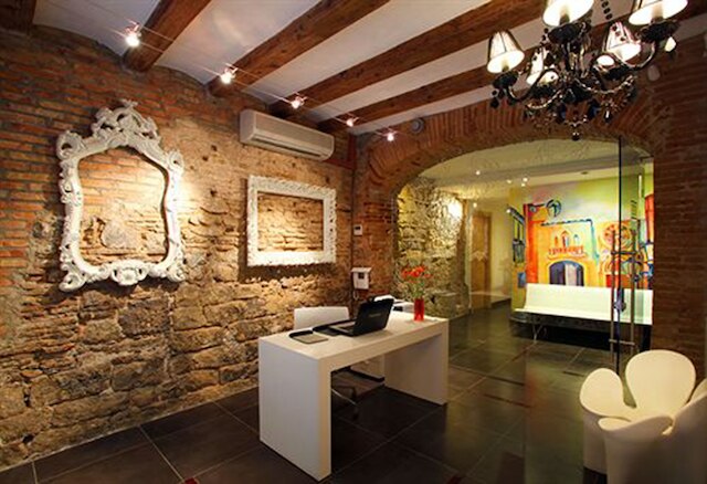 アパートメンツ シウタート ヴェラ