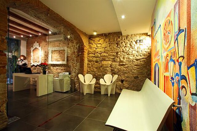 アパートメンツ シウタート ヴェラ