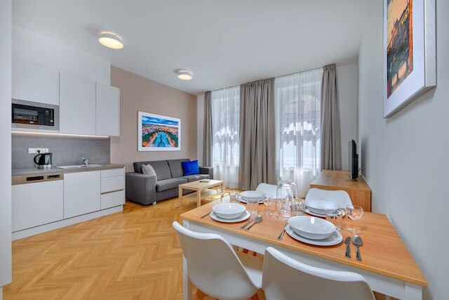 ダウンタウン スイーツ Kodanská